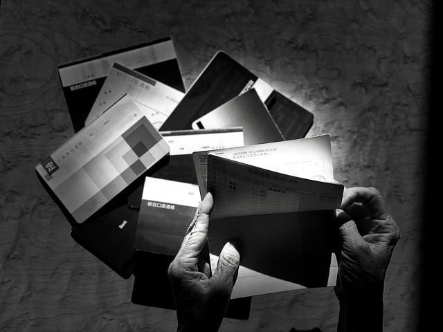 闇金利用者が逮捕・罰則を受ける可能性のある罪